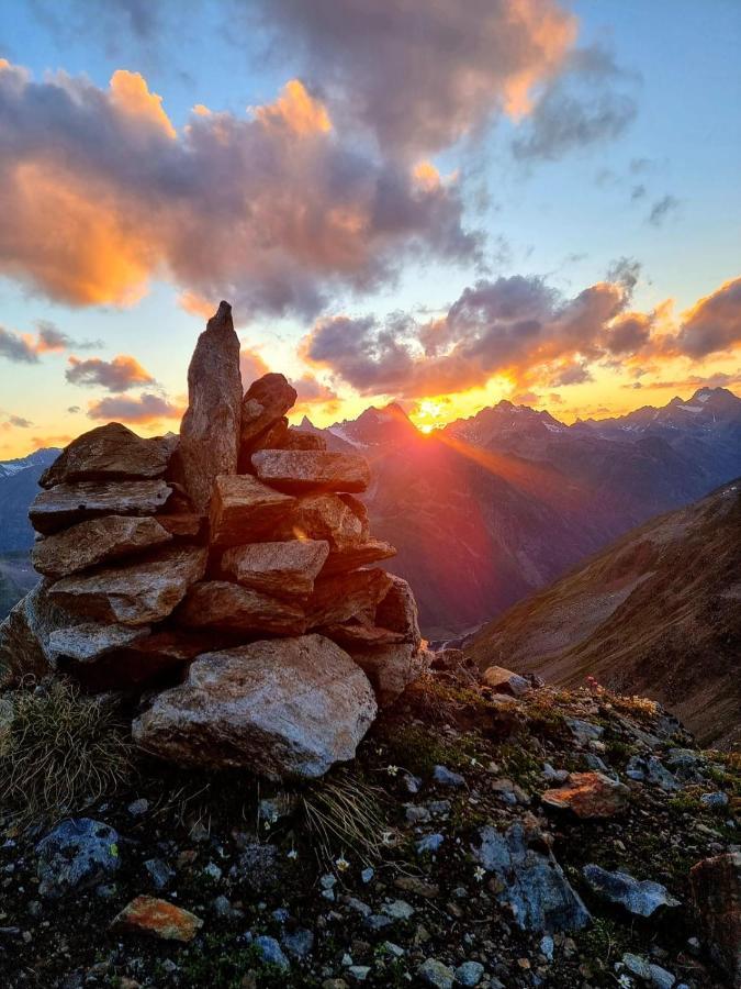 Apart Onkl Appartement Sankt Leonhard im Pitztal Buitenkant foto