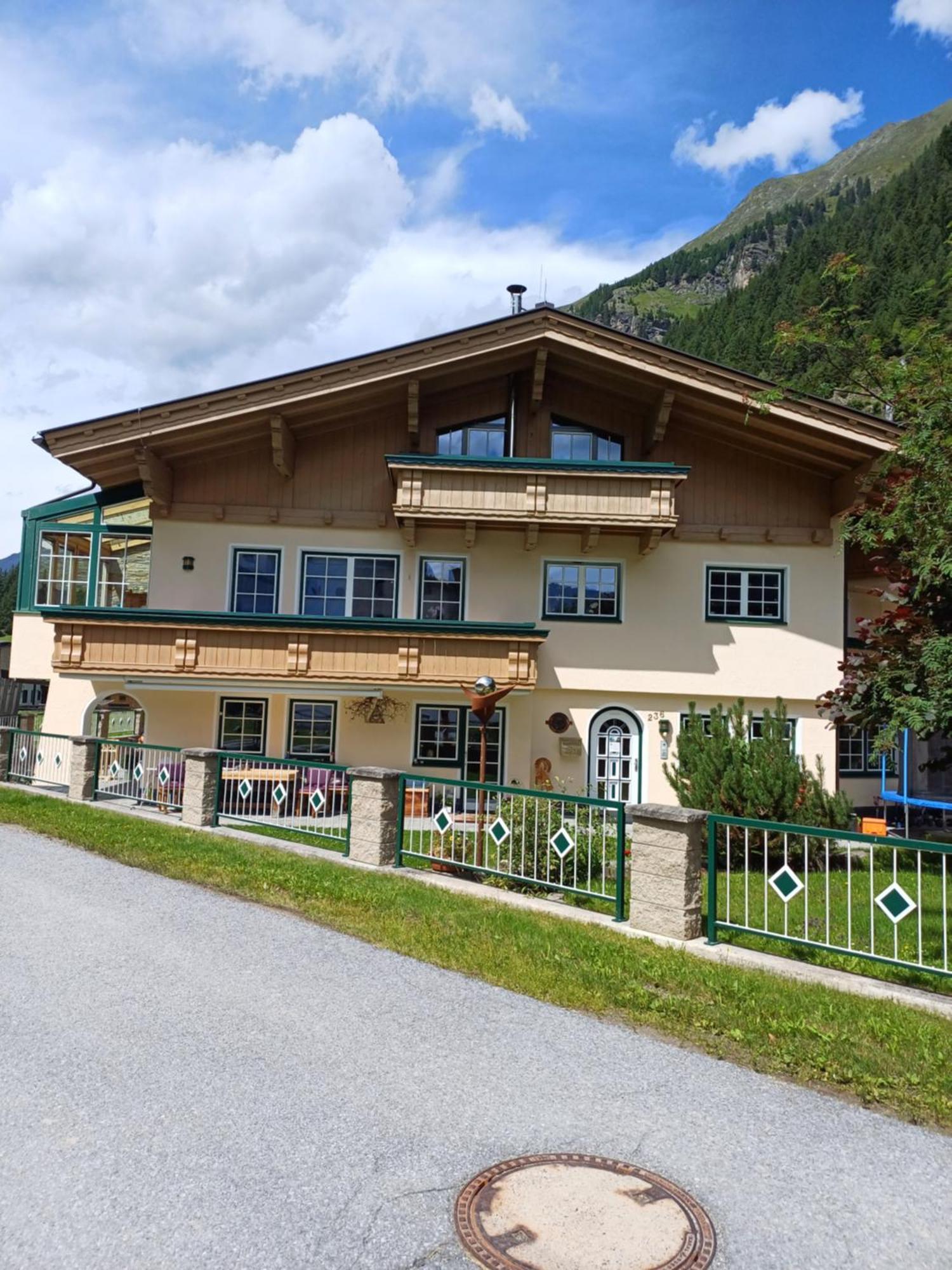 Apart Onkl Appartement Sankt Leonhard im Pitztal Buitenkant foto